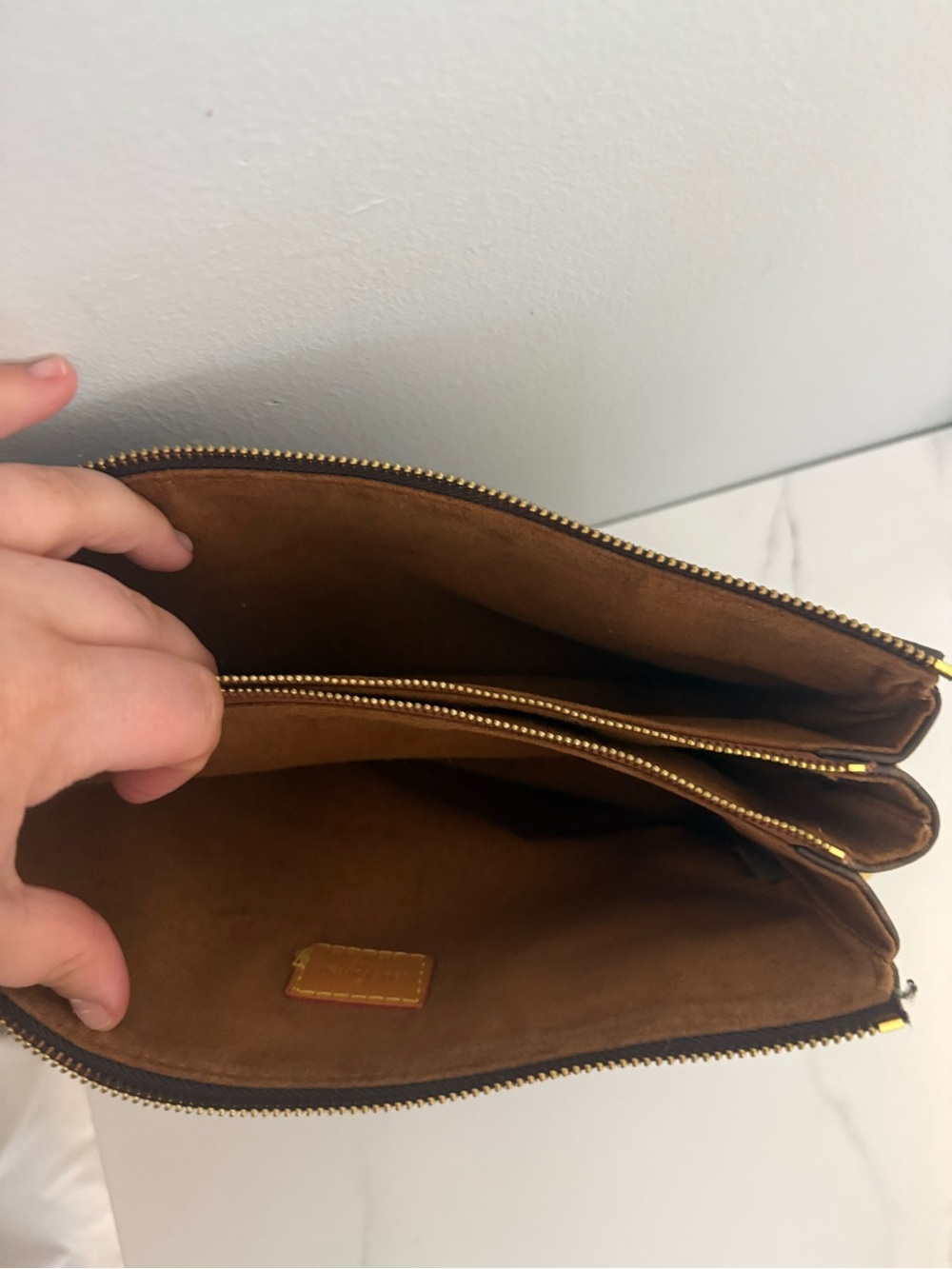 Lookalike LV crossbody with chain